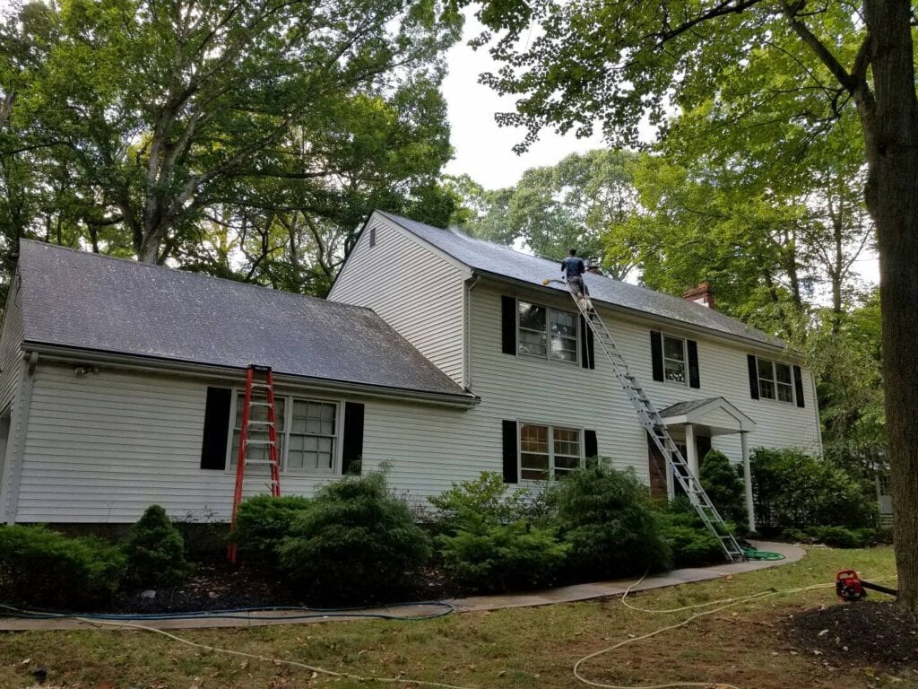 Gutter Cleaning & Roof Cleaning Middletown NJ